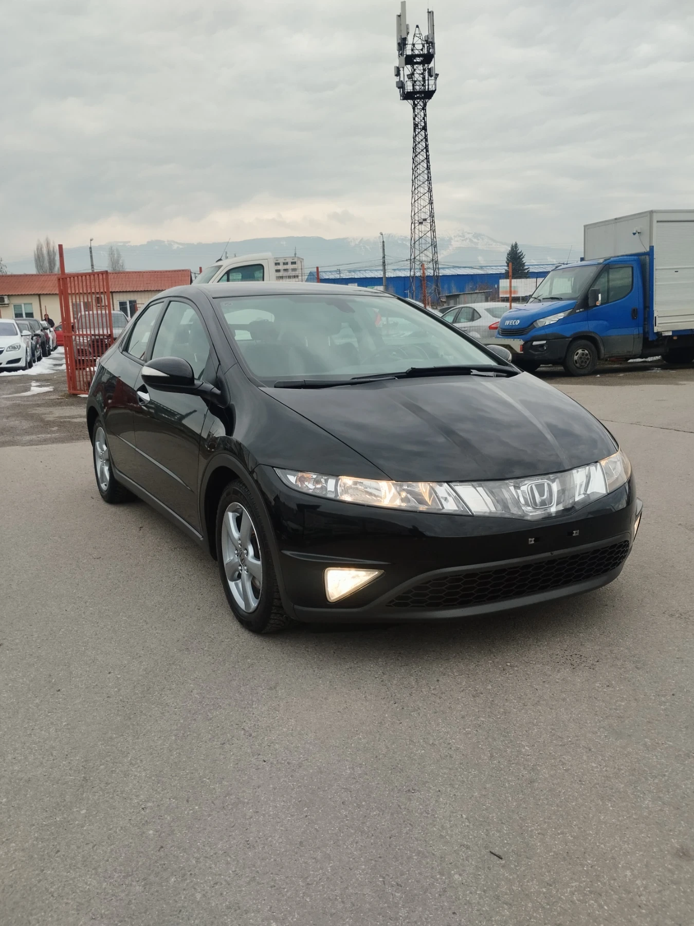 Honda Civic 1.8 бензин комфорт  - изображение 2