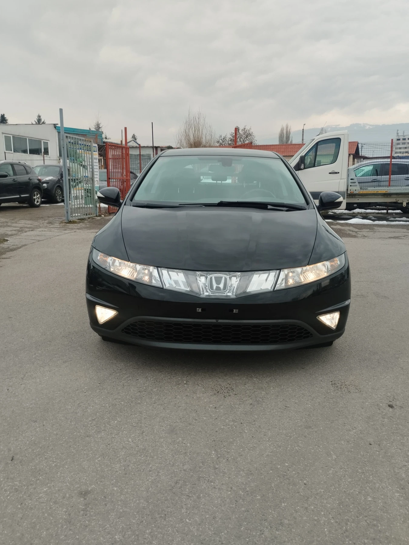 Honda Civic 1.8 бензин комфорт  | Mobile.bg — изображение 1