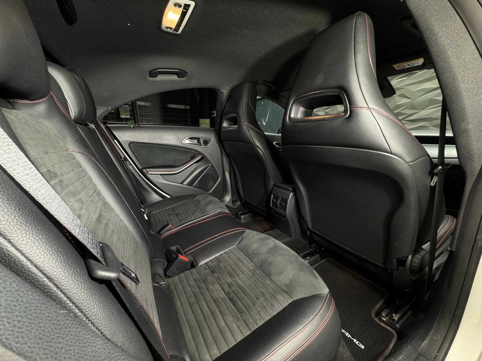 Mercedes-Benz CLA 220 4Matic AMG - изображение 9