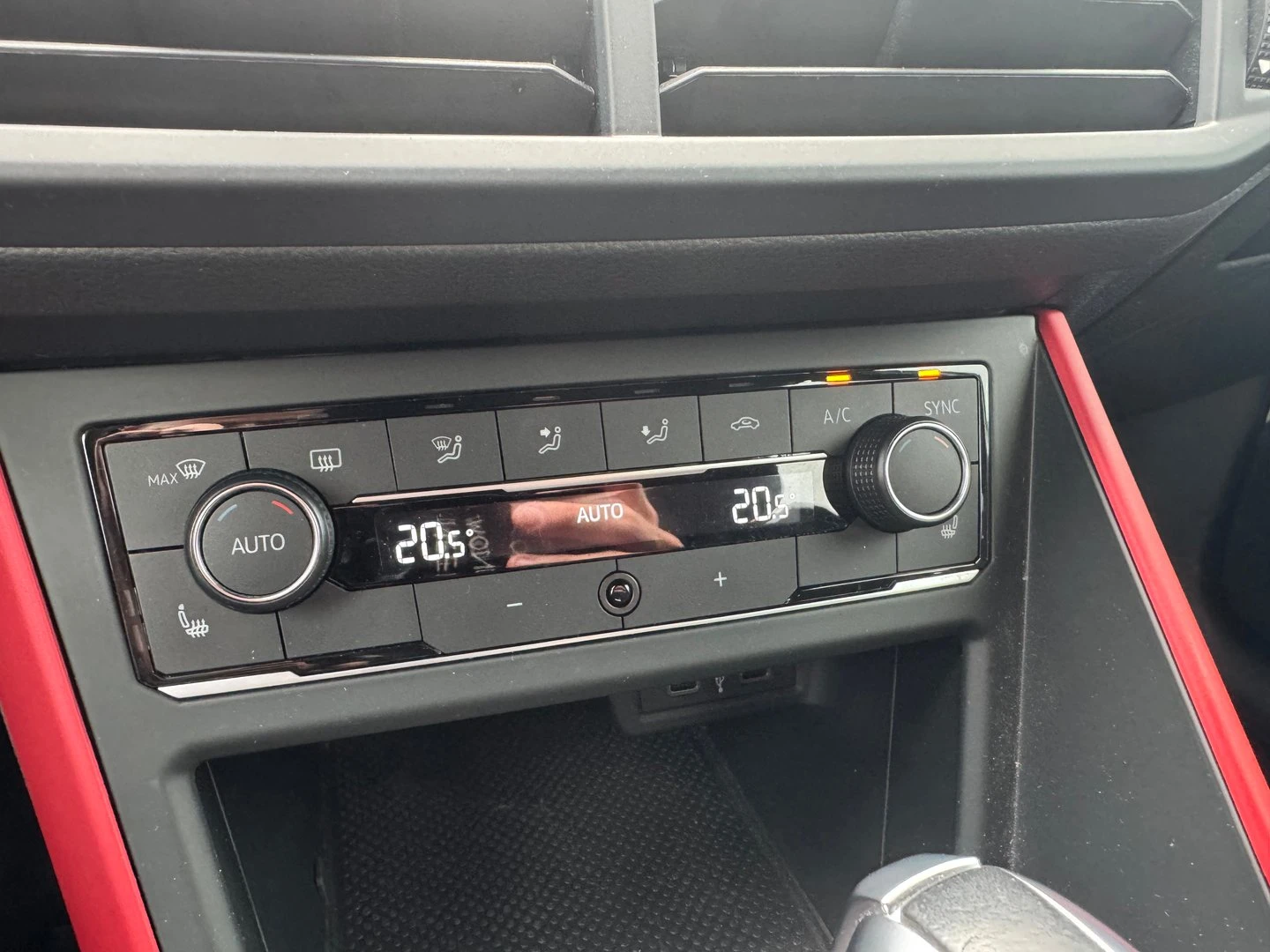 VW Polo GTI 2.0 TSI BMT DSG | Mobile.bg   10