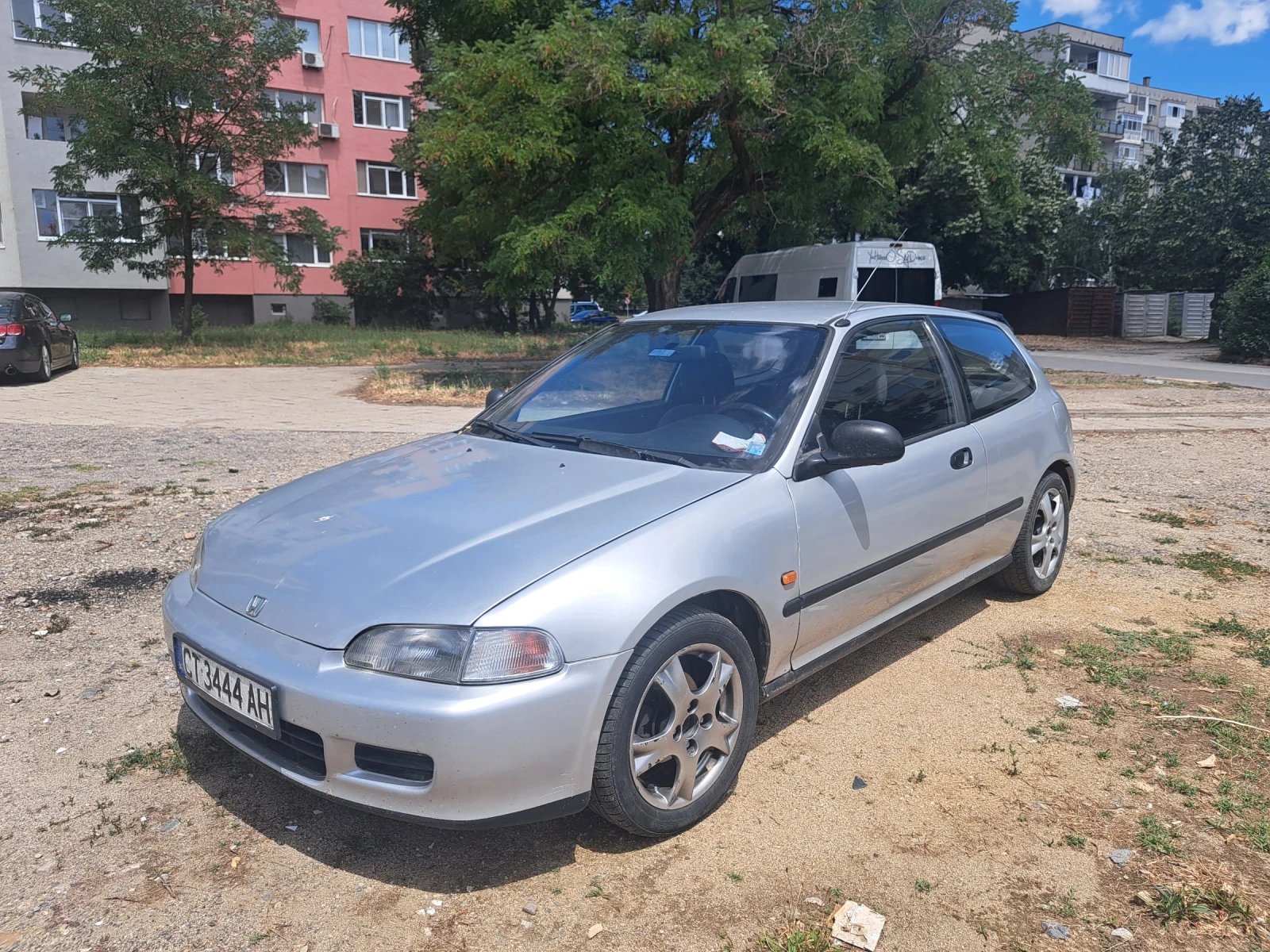 Honda Civic 1.3 75к.с - изображение 5