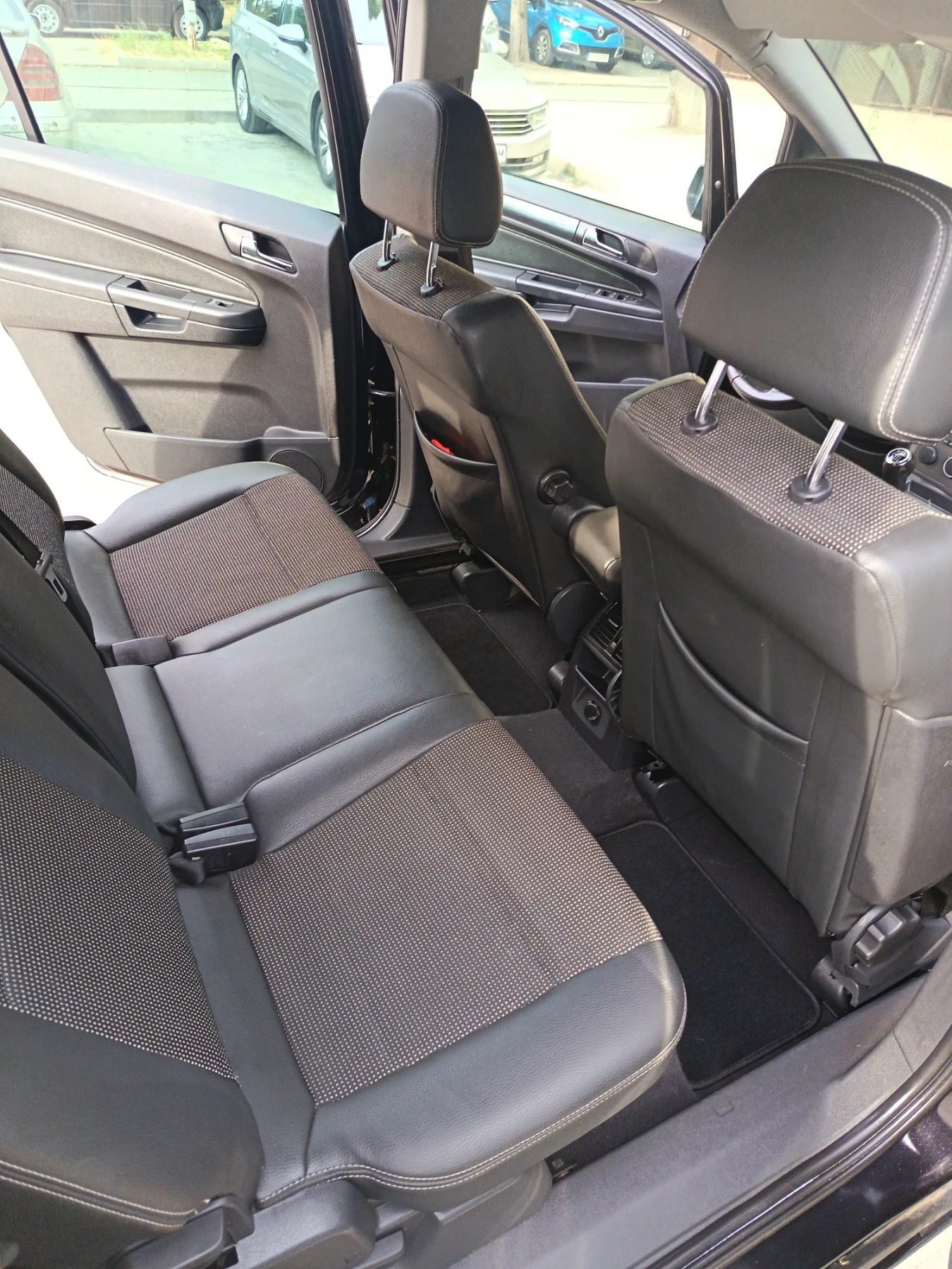 Opel Zafira 1.9 cdti - изображение 10
