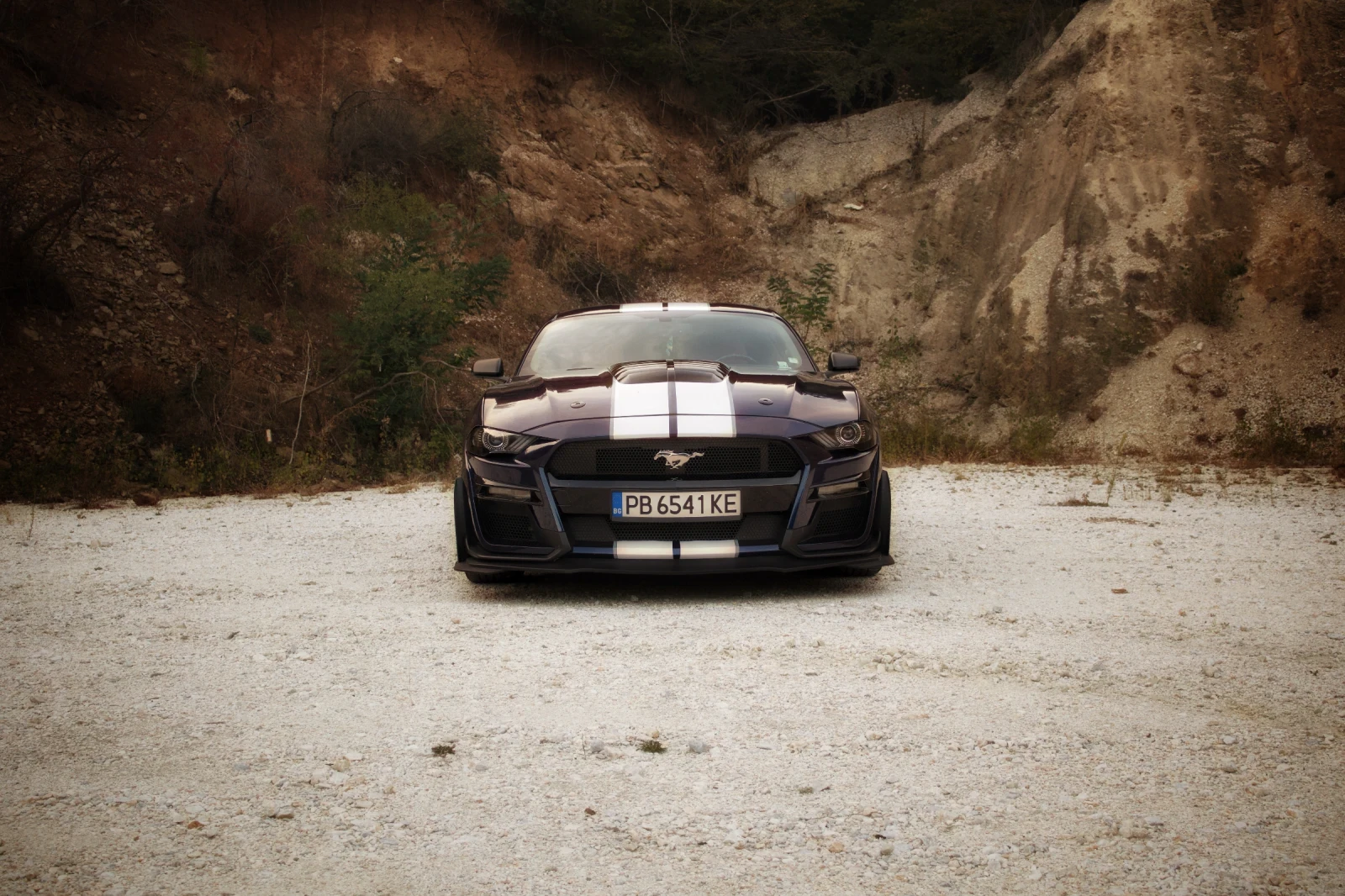 Ford Mustang СПЕШНО!, снимка 3 - Автомобили и джипове - 56299469