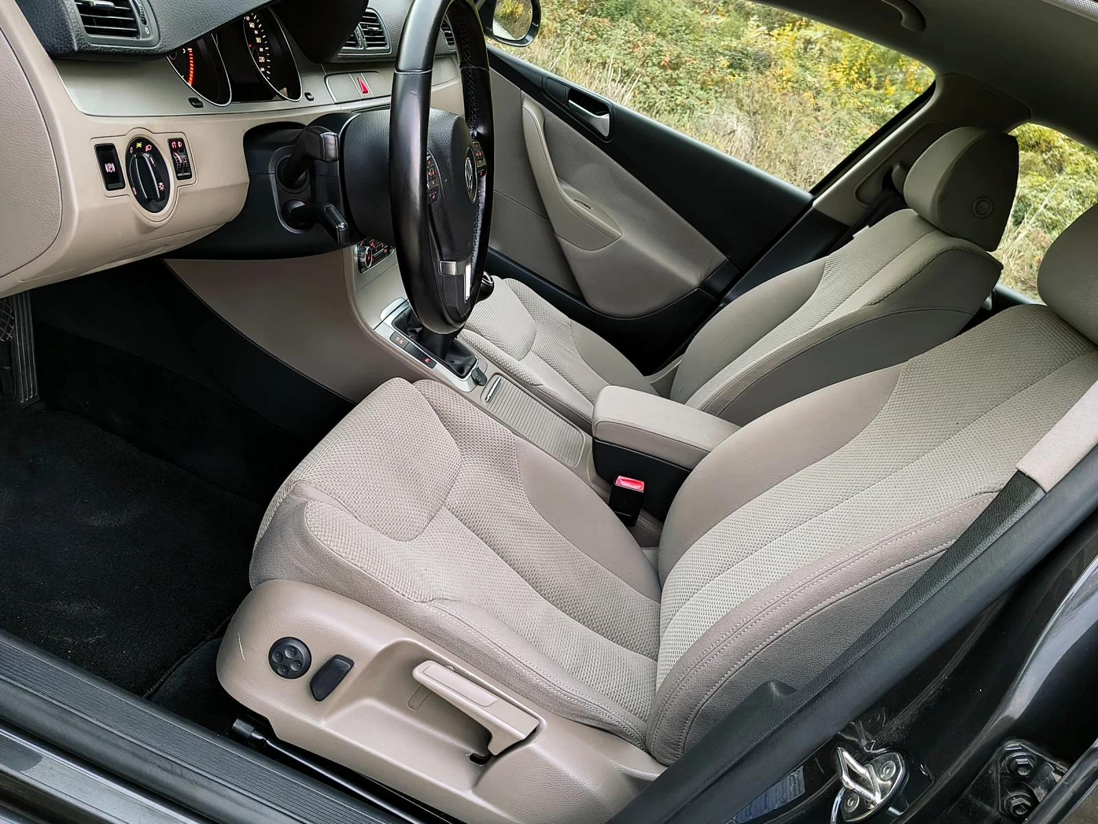 VW Passat 2.0 TDi 140.. CR | Mobile.bg   10