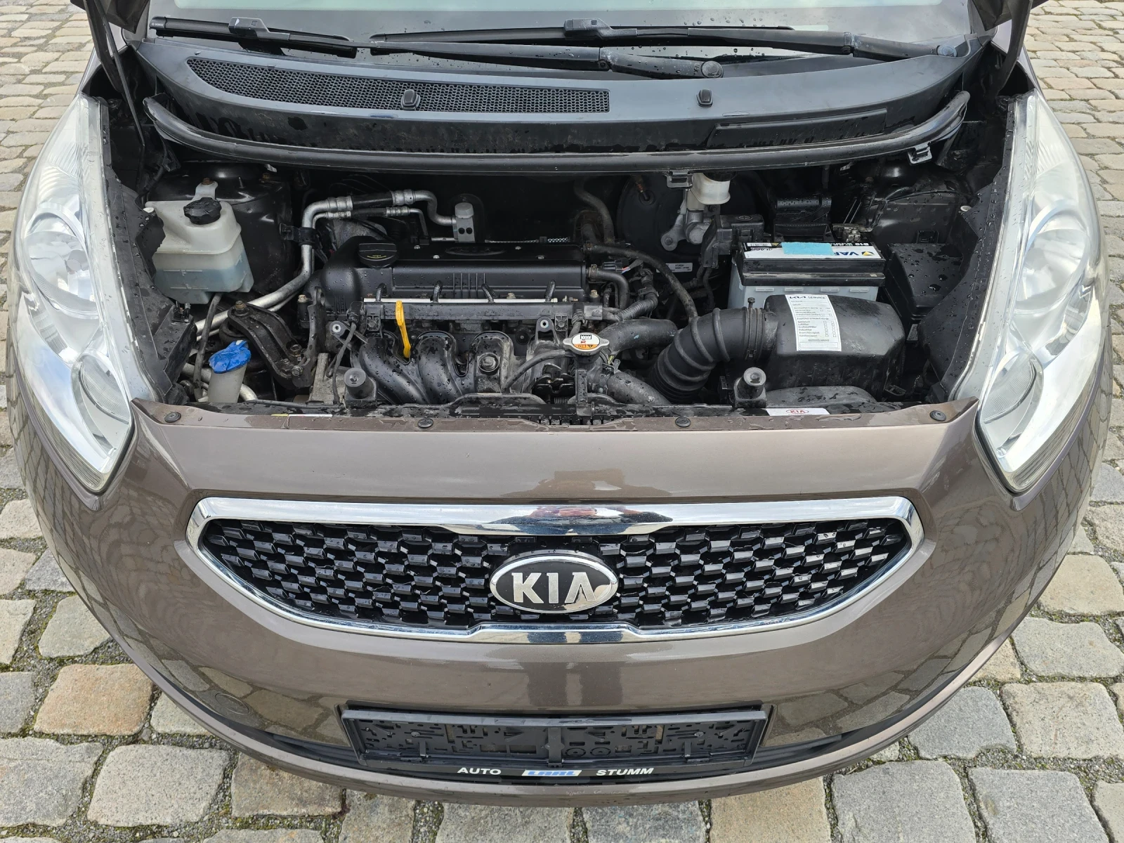 Kia Venga 1.4i 90кс ОБСЛУЖЕНА ЕВРО 5В - изображение 8