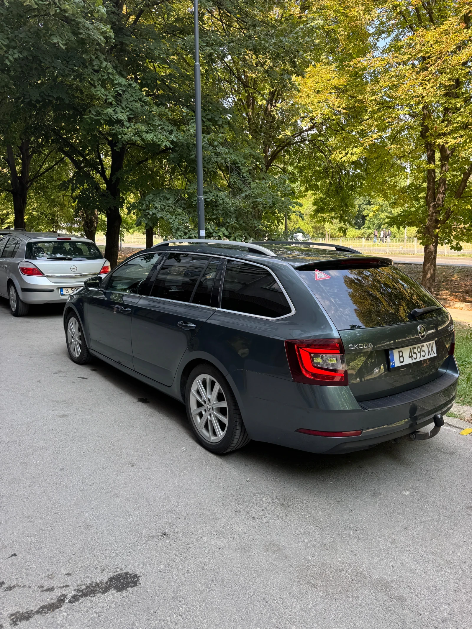 Skoda Octavia, снимка 12 - Автомобили и джипове - 55984147