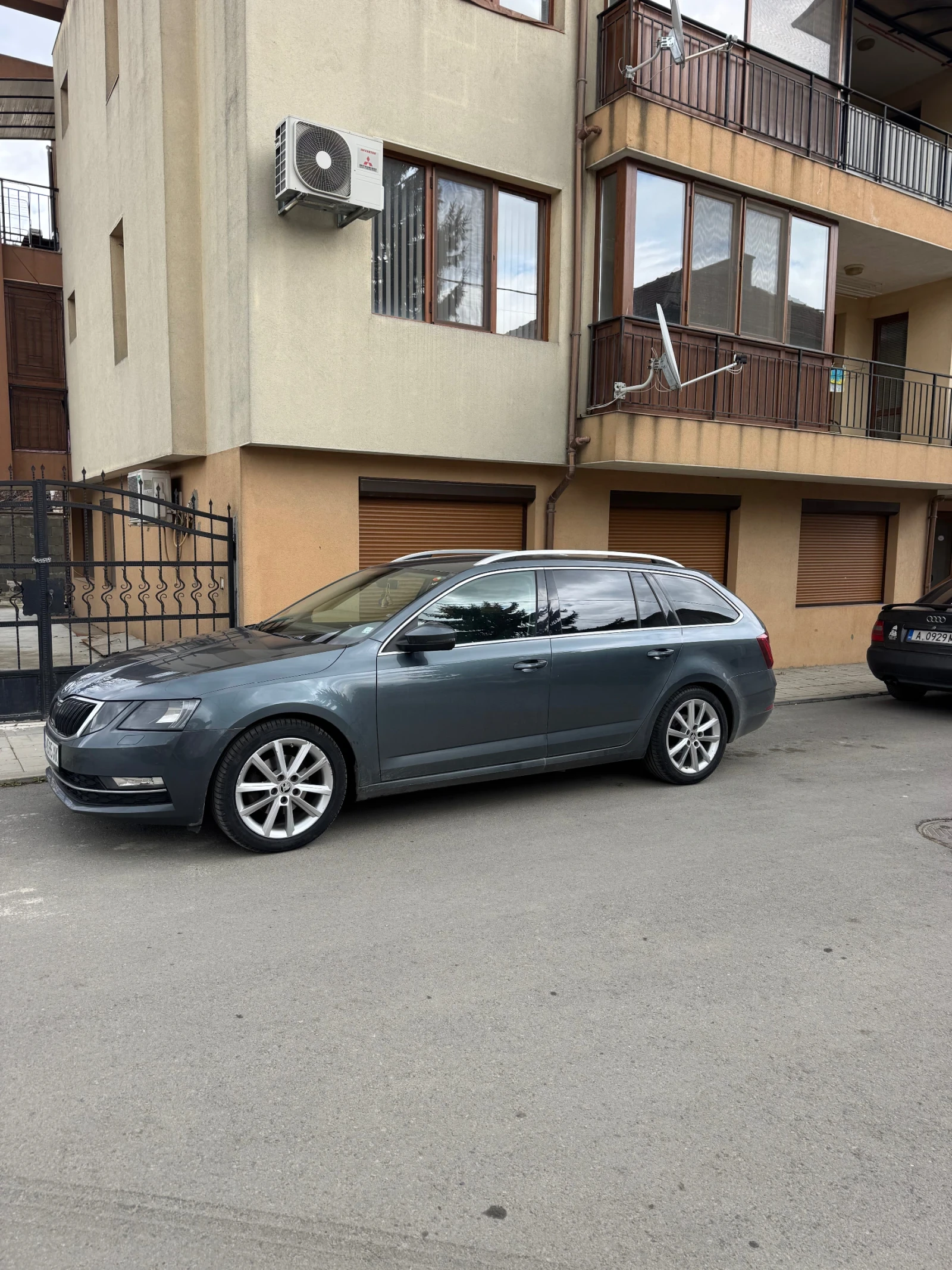 Skoda Octavia, снимка 14 - Автомобили и джипове - 54189186