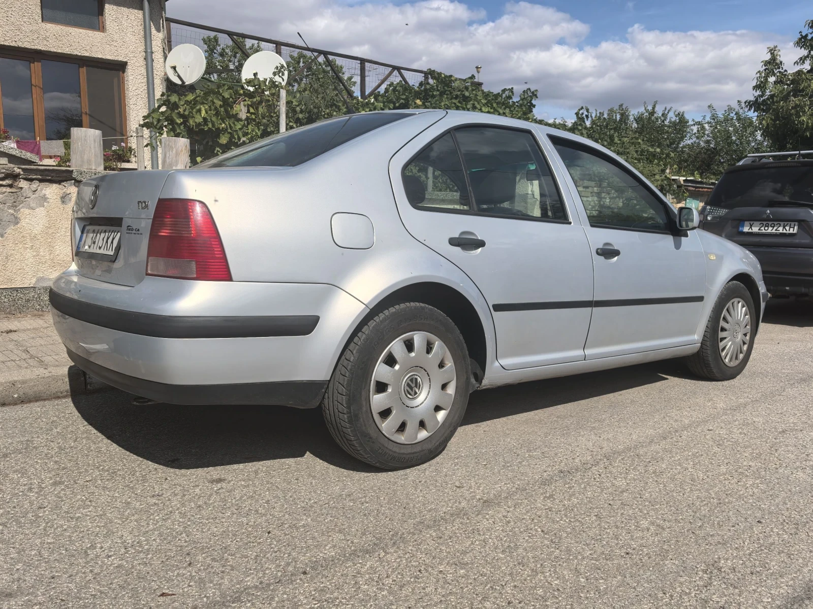 VW Bora, снимка 4 - Автомобили и джипове - 53879146