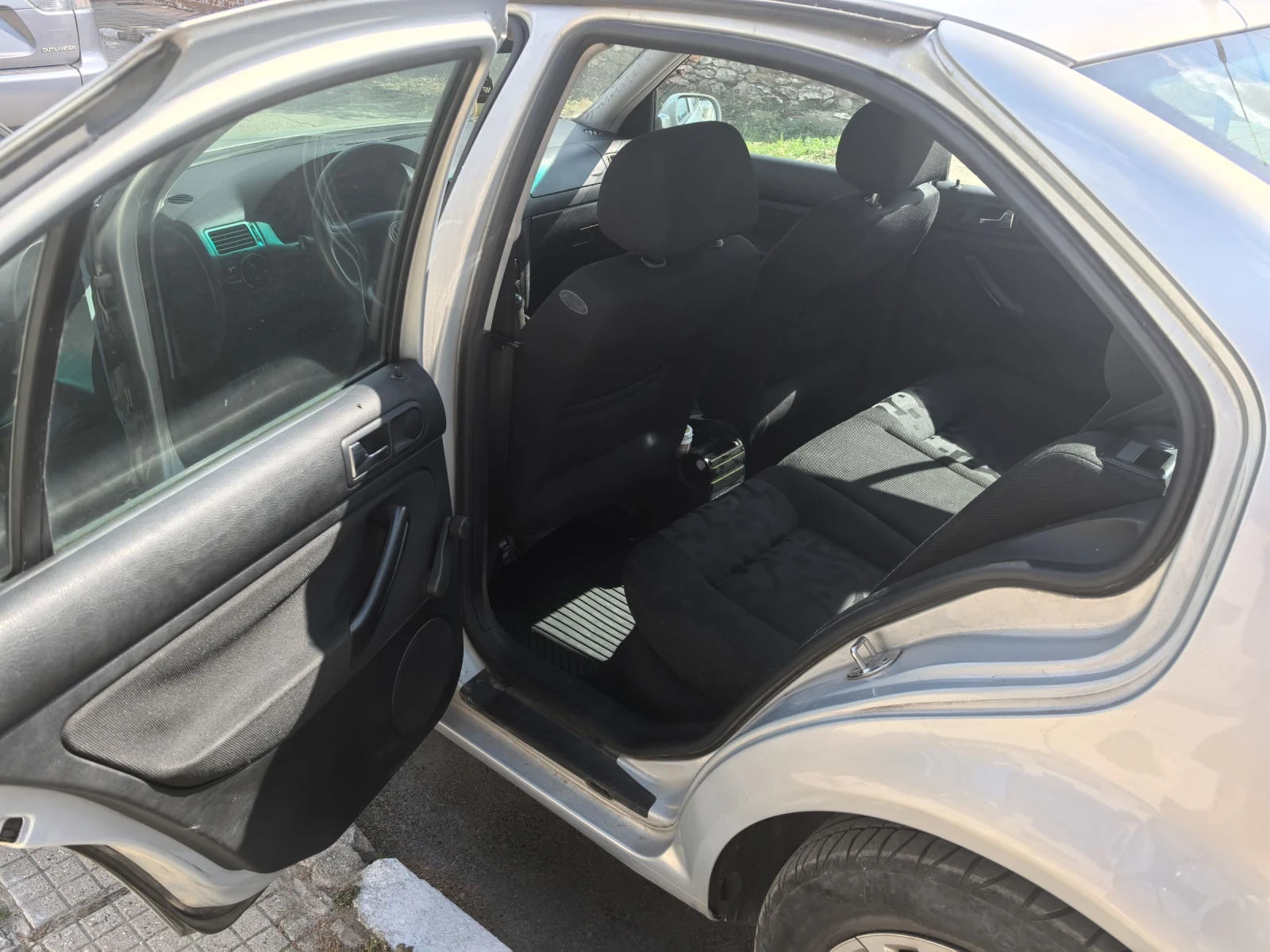 VW Bora, снимка 7 - Автомобили и джипове - 53879146