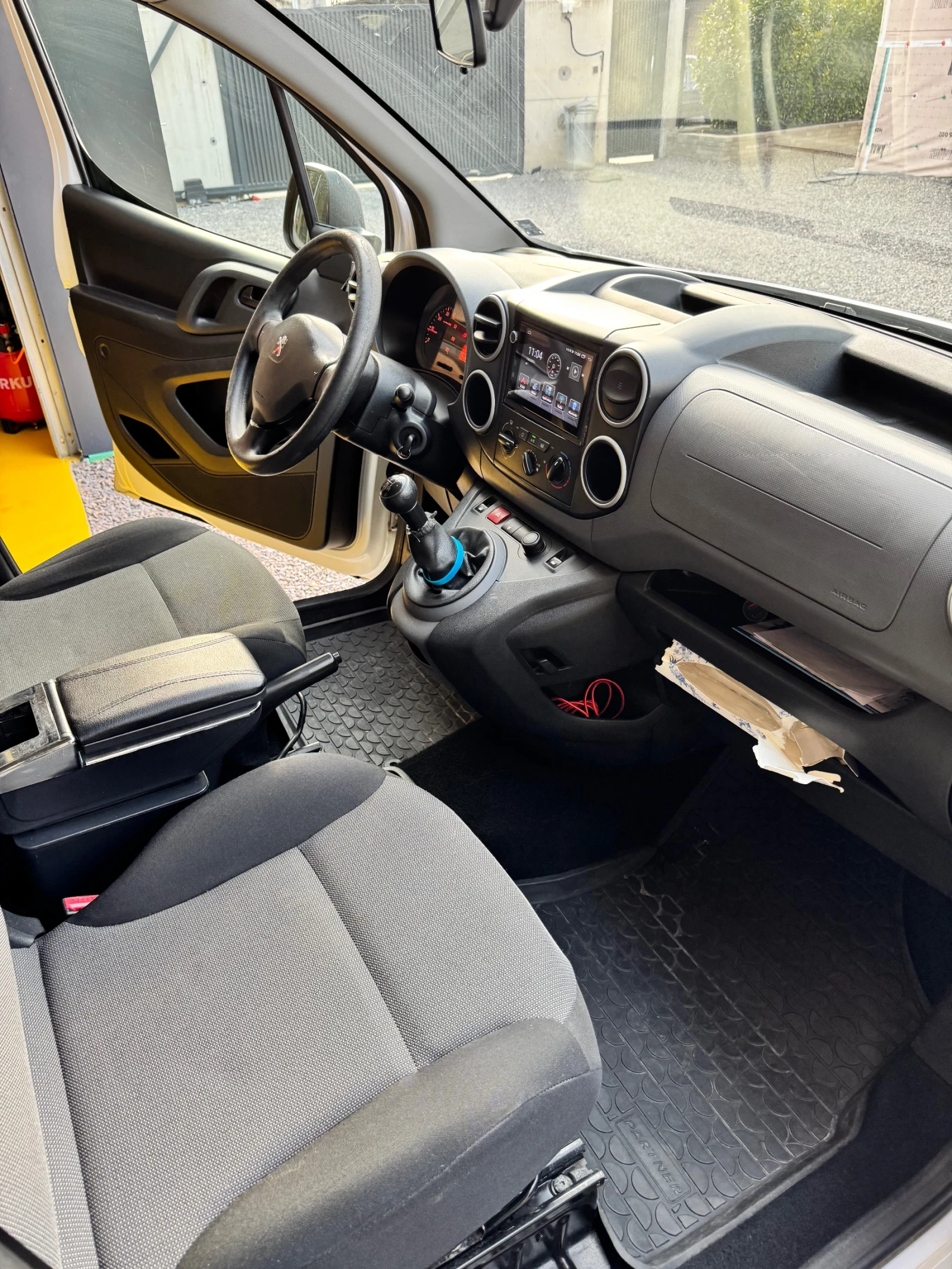 Peugeot Partner teppe, снимка 8 - Автомобили и джипове - 54001136