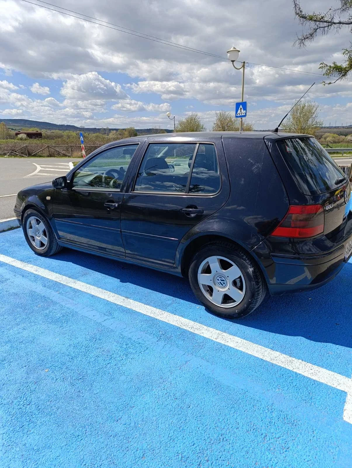 VW Golf Golf , снимка 4 - Автомобили и джипове - 54240519