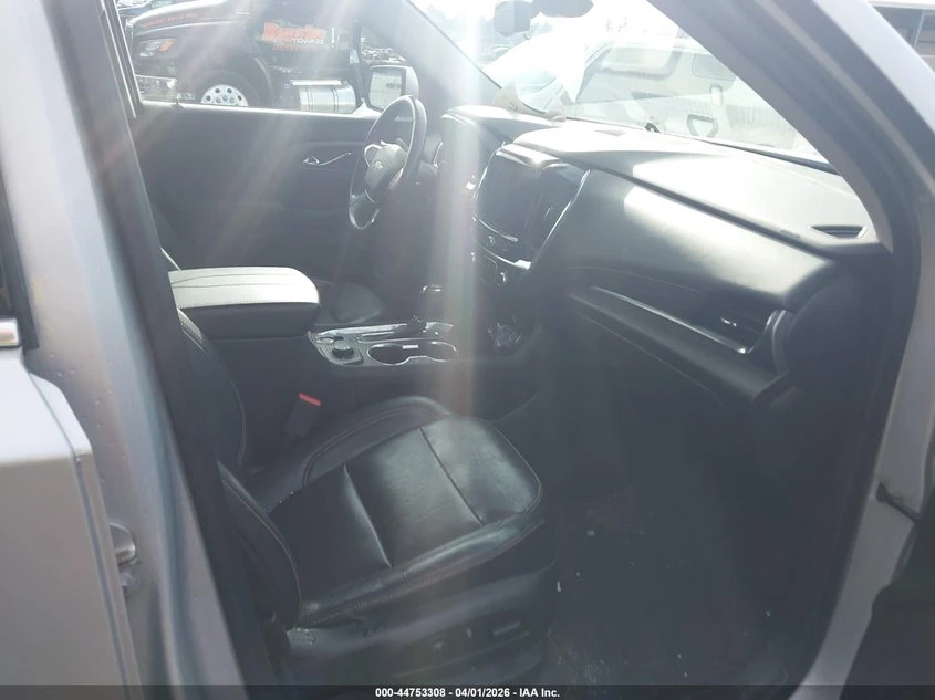 Chevrolet Traverse 3.6l Premier, снимка 5 - Автомобили и джипове - 54247775