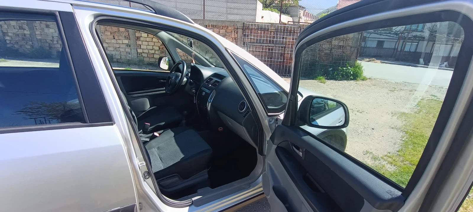 Suzuki SX4, снимка 13 - Автомобили и джипове - 54322954