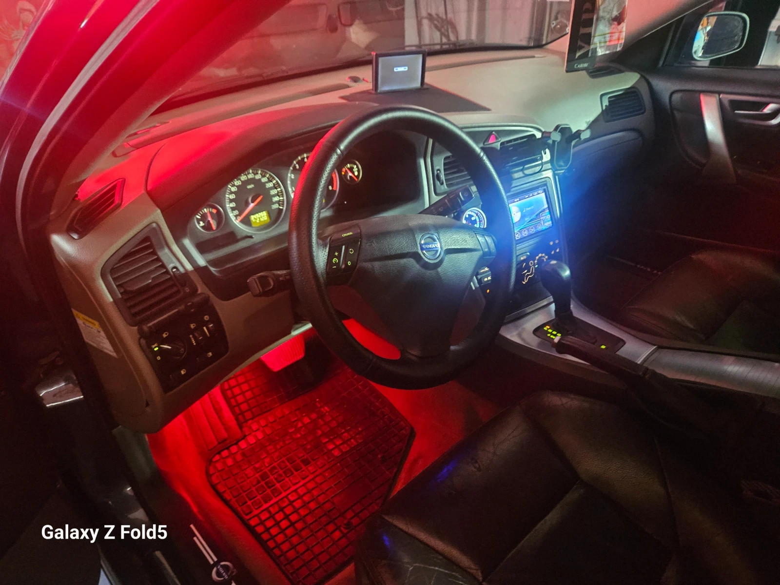 Volvo S60 2.5 турбо4?4.бензин-газ, снимка 16 - Автомобили и джипове - 54427008