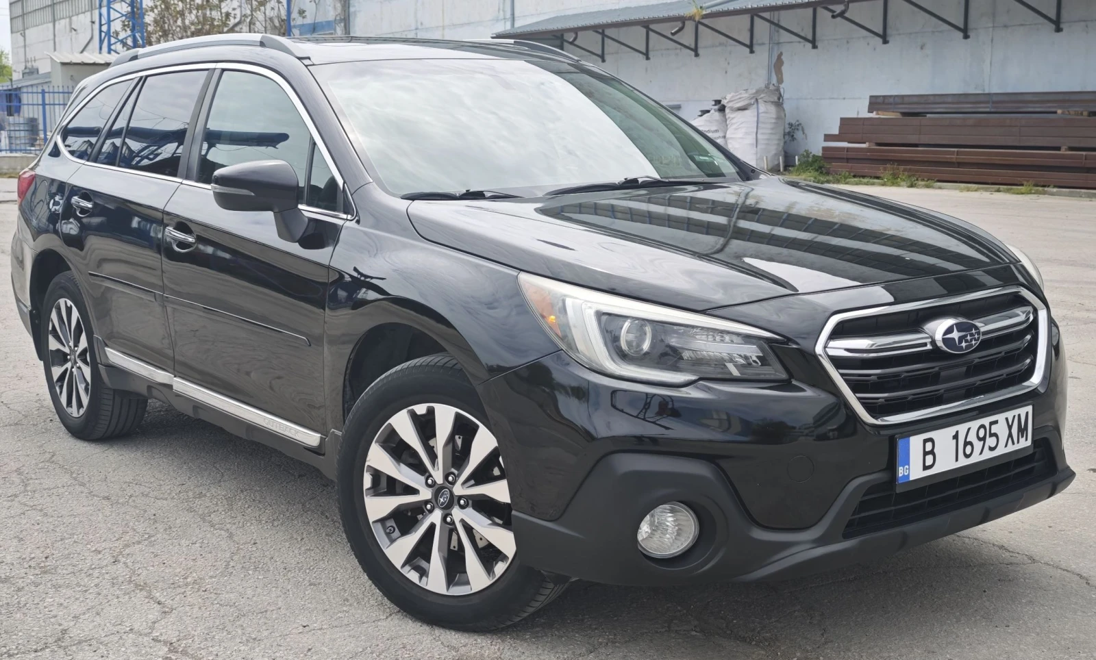 Subaru Outback 3.6R Touring, снимка 2 - Автомобили и джипове - 54512054