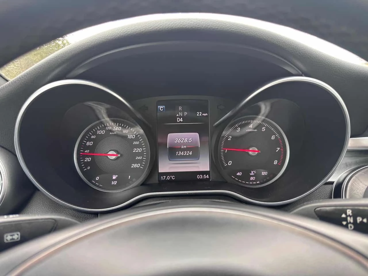 Mercedes-Benz C 300 * ПОДГРЕВ* КАМЕРА* ПАНОРАМА* , снимка 11 - Автомобили и джипове - 54603253