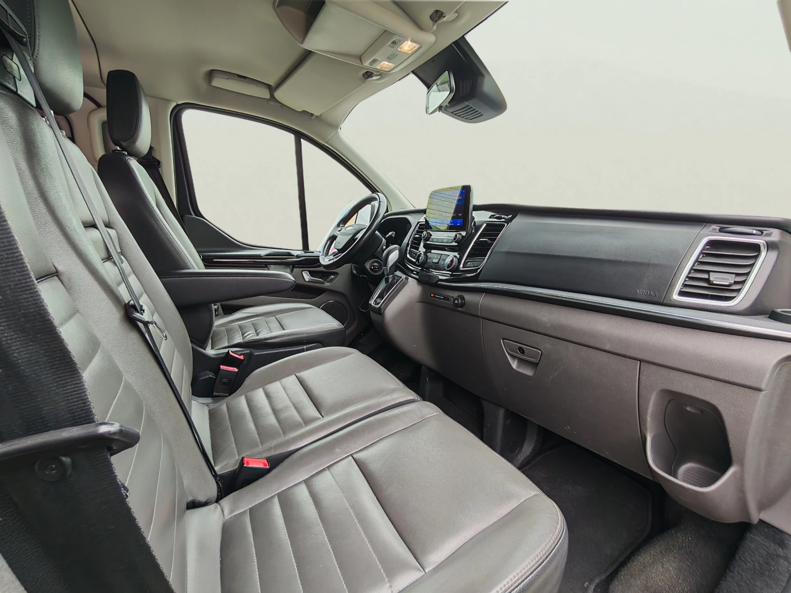 Ford Transit Custom 2.0 TDCi, снимка 10 - Автомобили и джипове - 54656025
