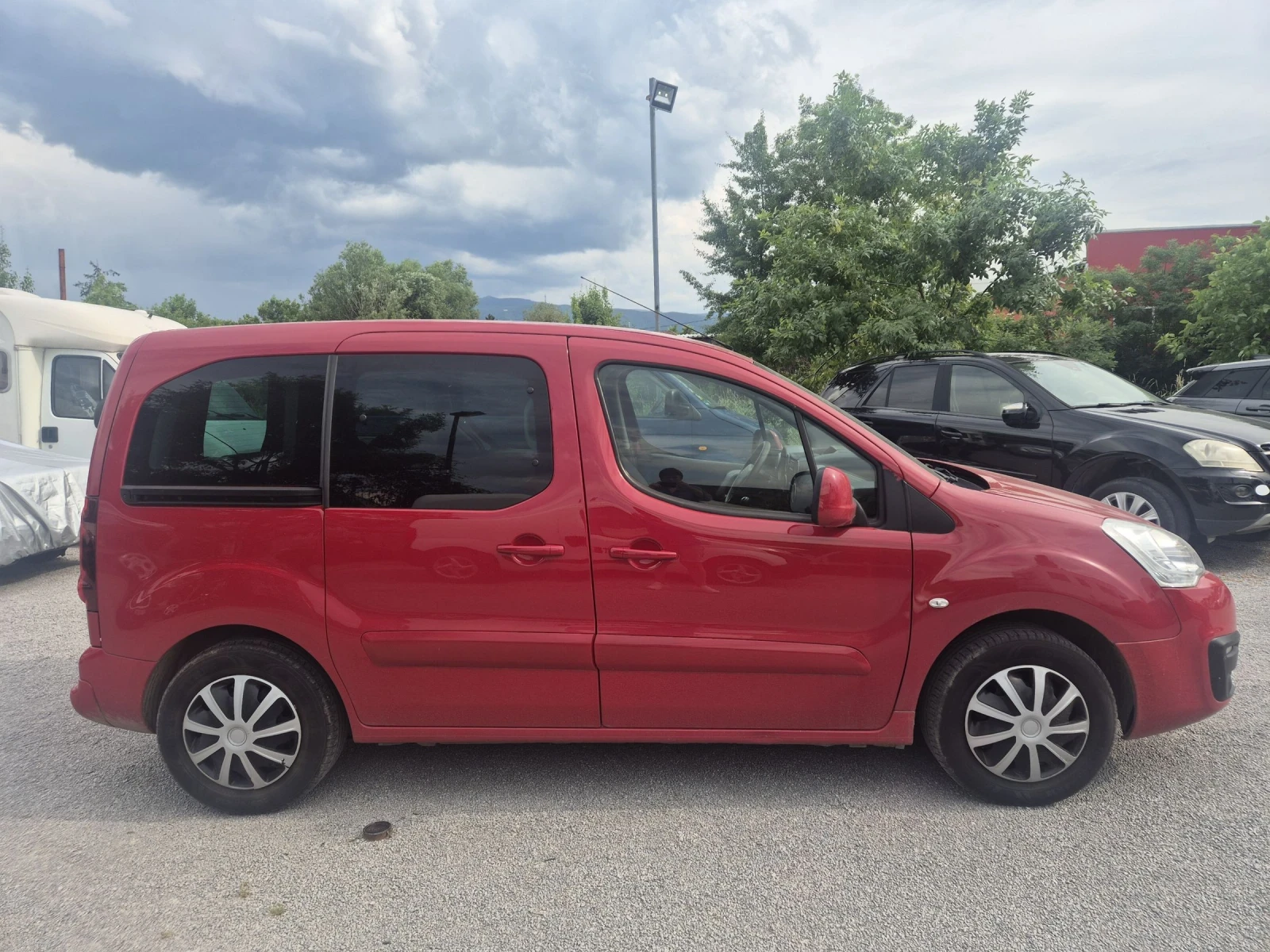 Peugeot Partner 1.6-HDI, снимка 5 - Автомобили и джипове - 54890608