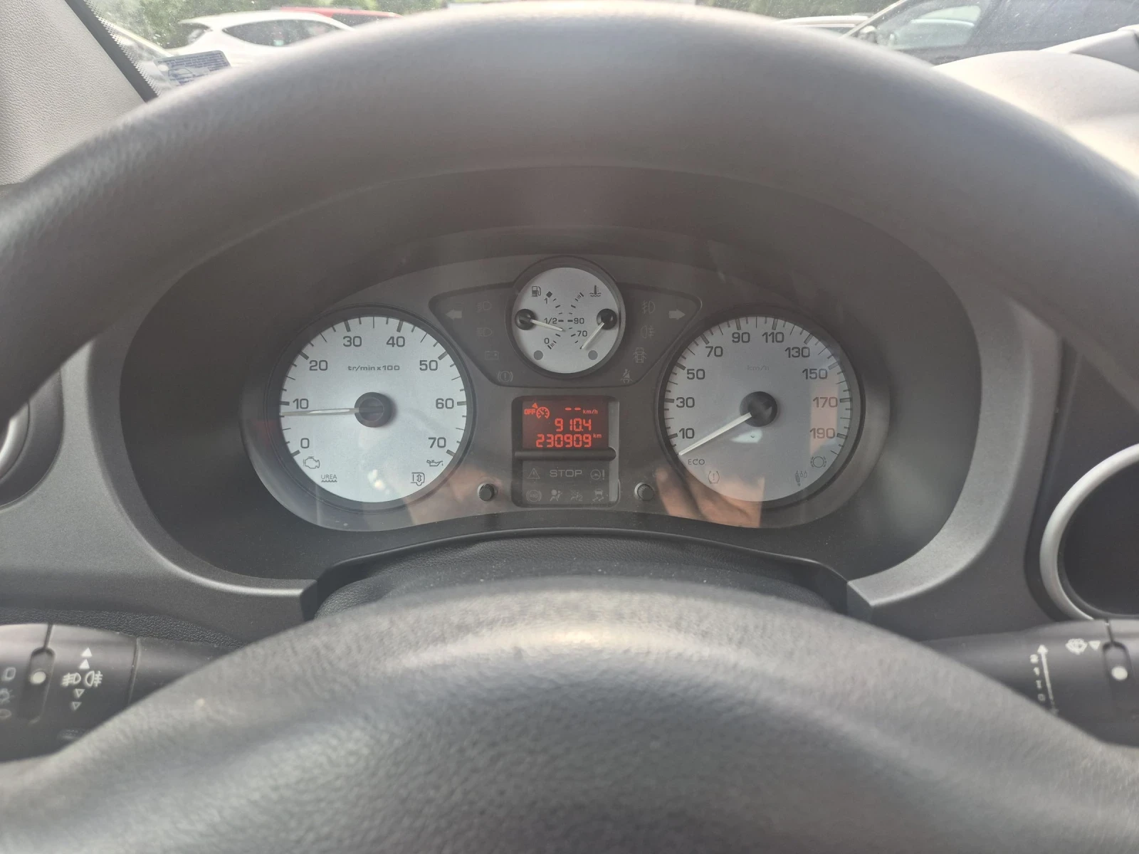 Peugeot Partner 1.6-HDI, снимка 9 - Автомобили и джипове - 54890608