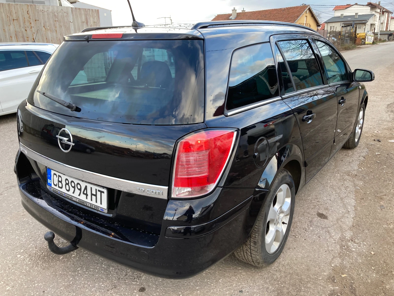 Opel Astra 1.9 120кс АВТОМАТ С ПРОБЛЕМ В ТУРБОТО, снимка 5 - Автомобили и джипове - 54918486