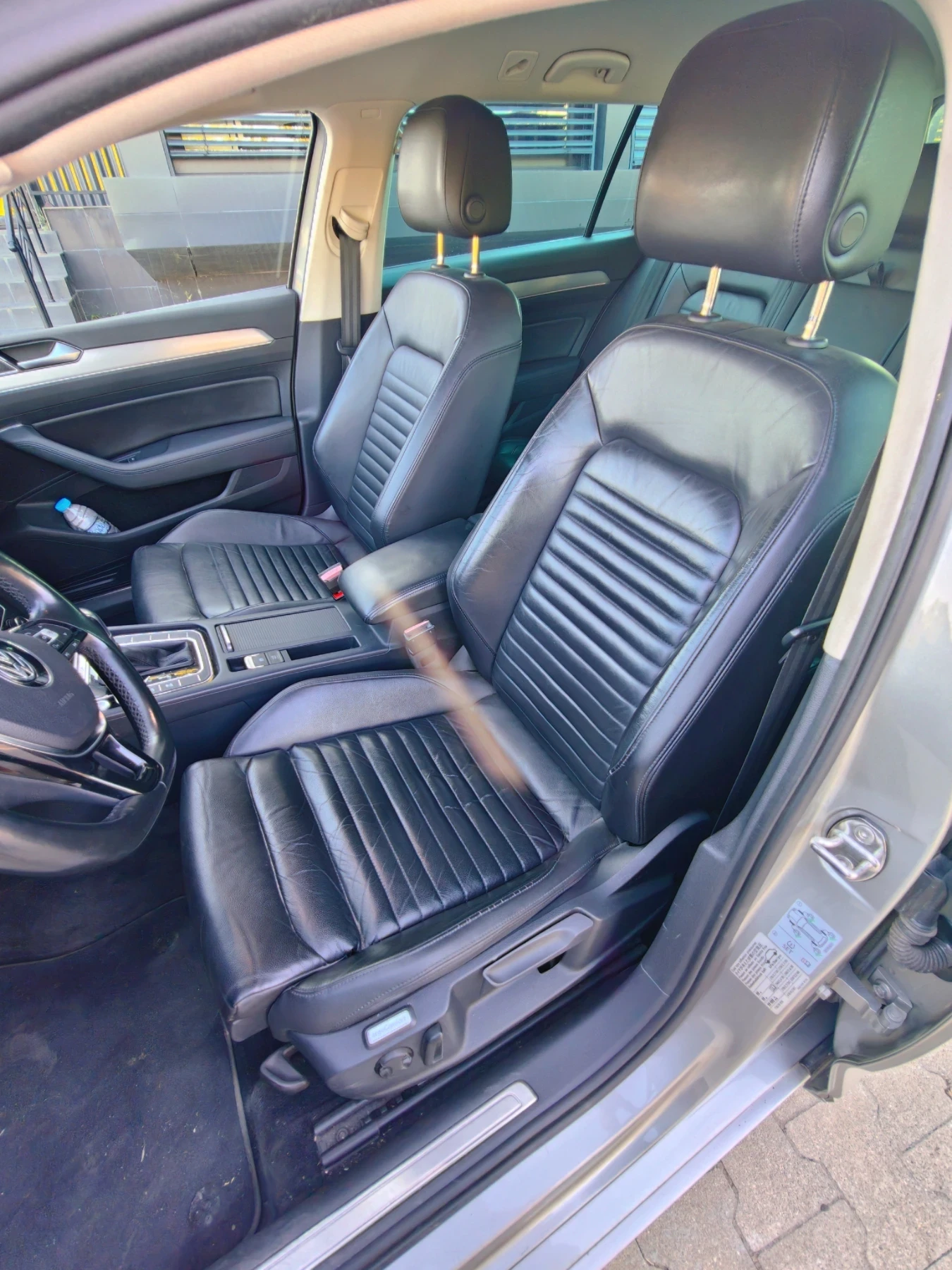 VW Passat 2.0TDI 190 hp. 4MOTION, снимка 8 - Автомобили и джипове - 55009147