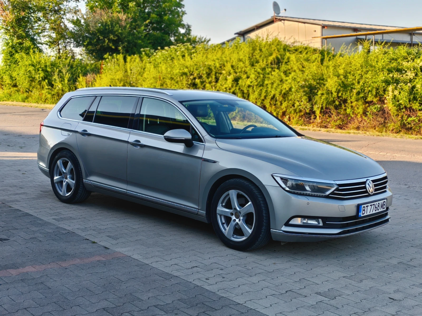 VW Passat 2.0TDI 190 hp. 4MOTION, снимка 4 - Автомобили и джипове - 55009147
