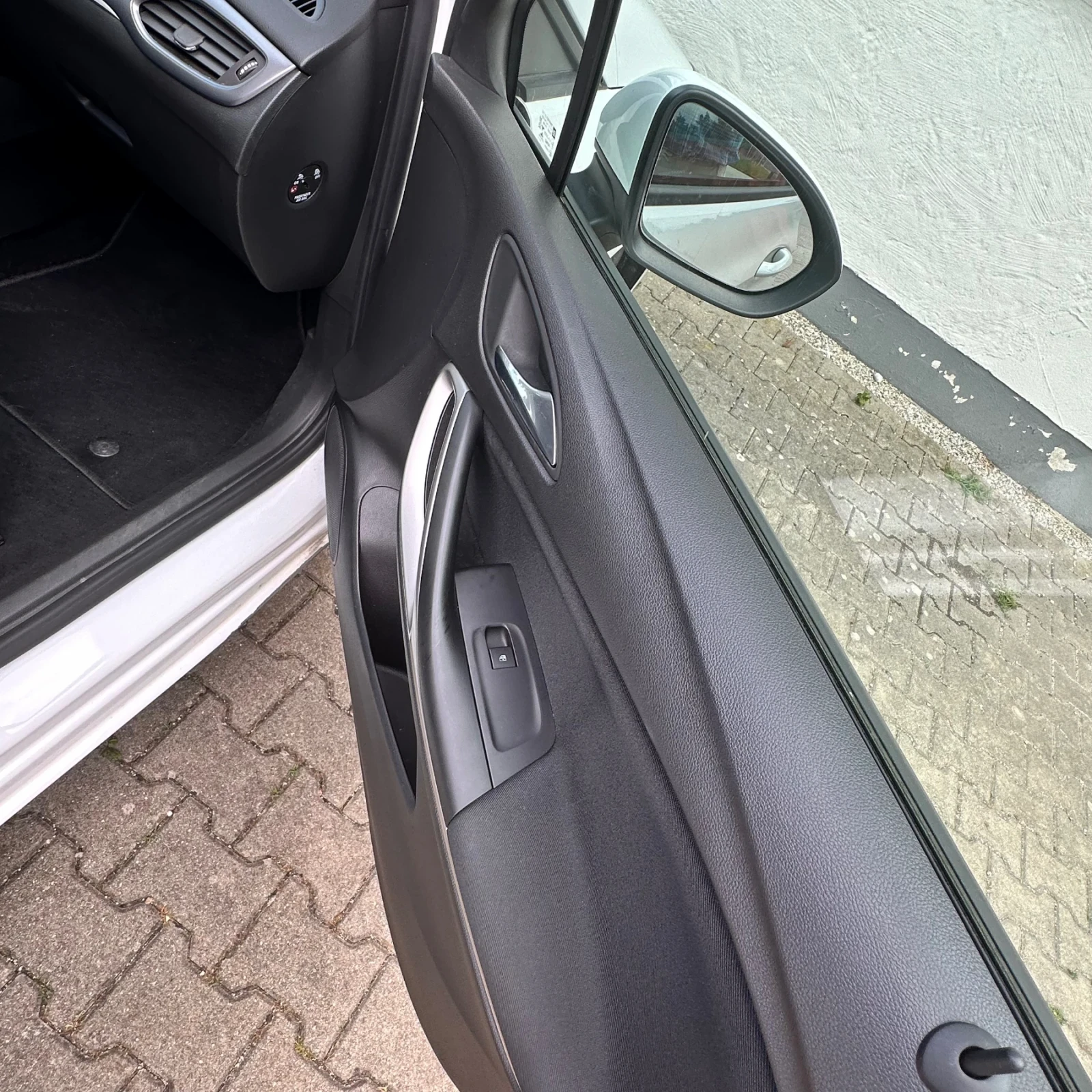 Opel Astra K Sports Tourer 1, 5 CDTI , снимка 6 - Автомобили и джипове - 55402362