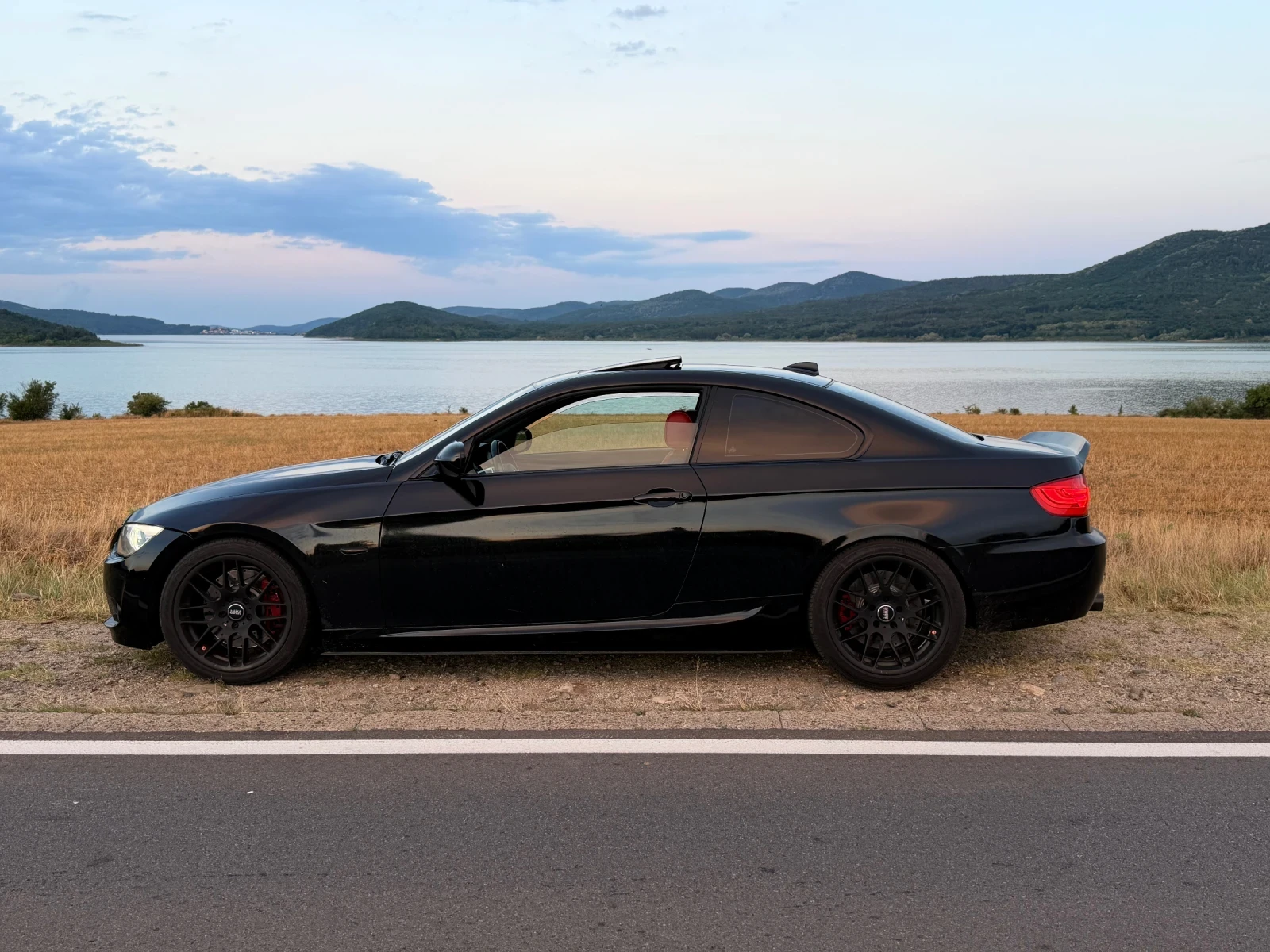 BMW 335 i * Carbon * LCI , снимка 2 - Автомобили и джипове - 55579374