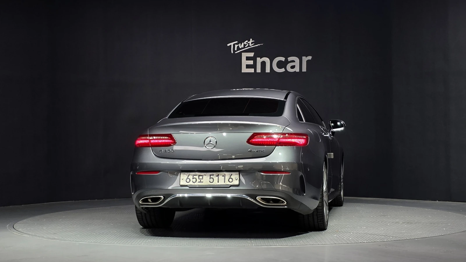 Mercedes-Benz E 400 3.0 V6 Biturbo 4MATIC, FULL, снимка 4 - Автомобили и джипове - 56017653