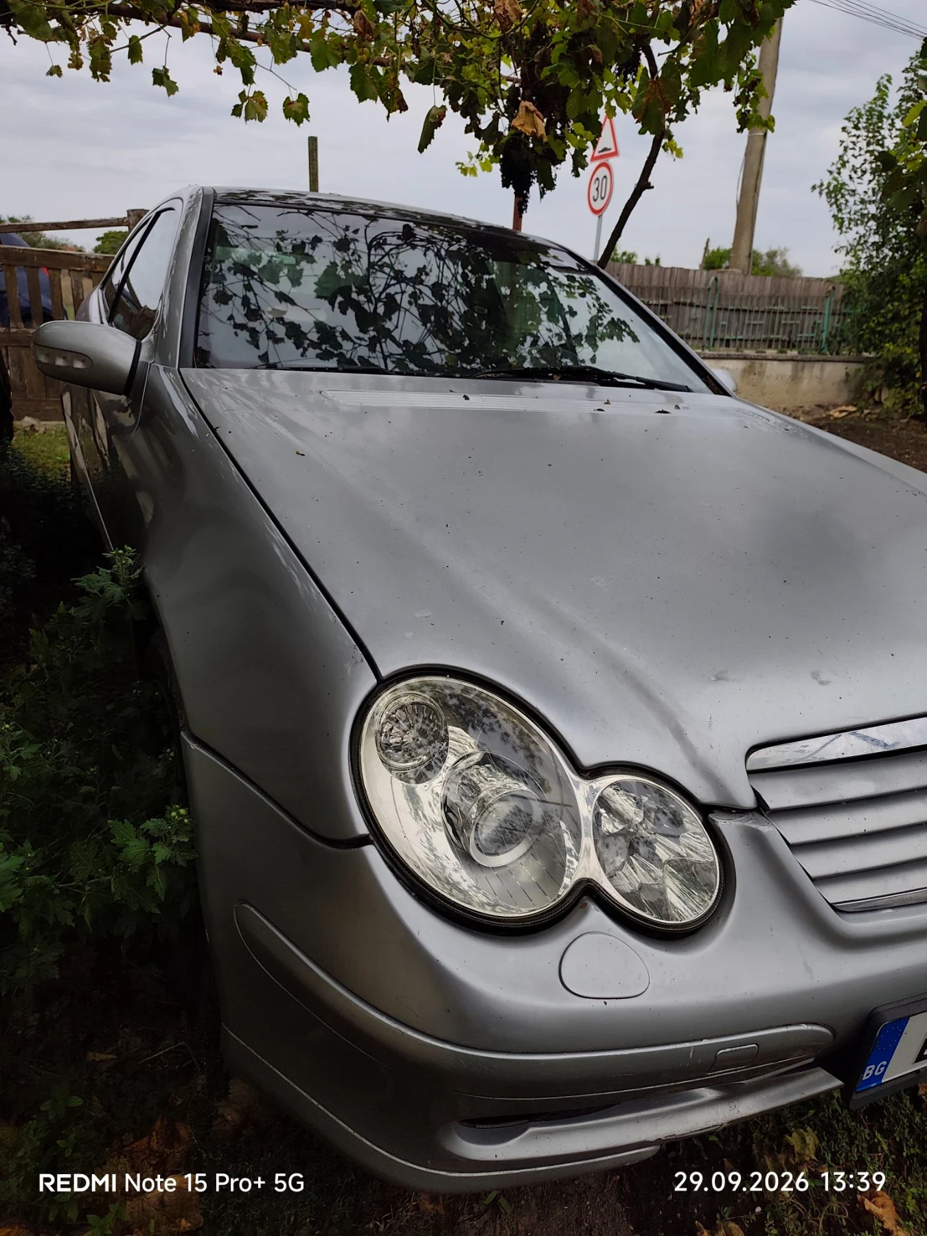Mercedes-Benz C 220, снимка 4 - Автомобили и джипове - 56269797