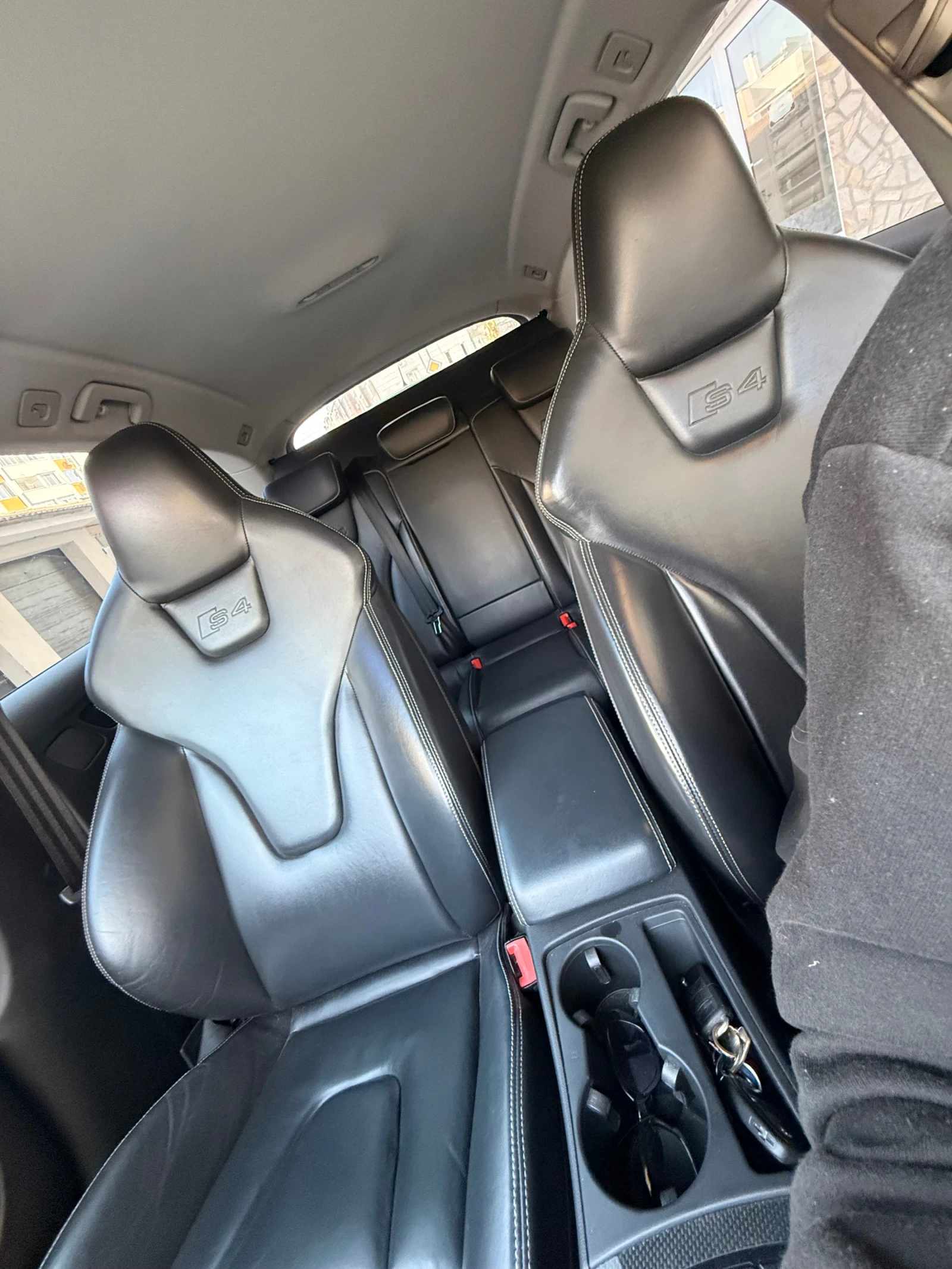 Audi S4, снимка 6 - Автомобили и джипове - 56426336