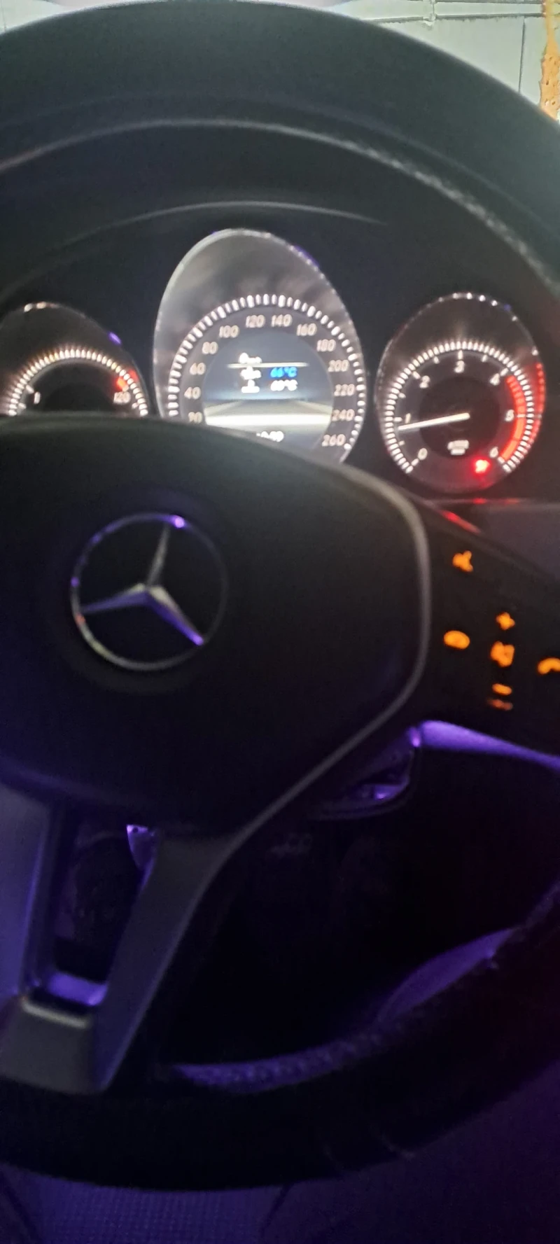 Mercedes-Benz GLK Mercedes glk220, снимка 5 - Автомобили и джипове - 52360944