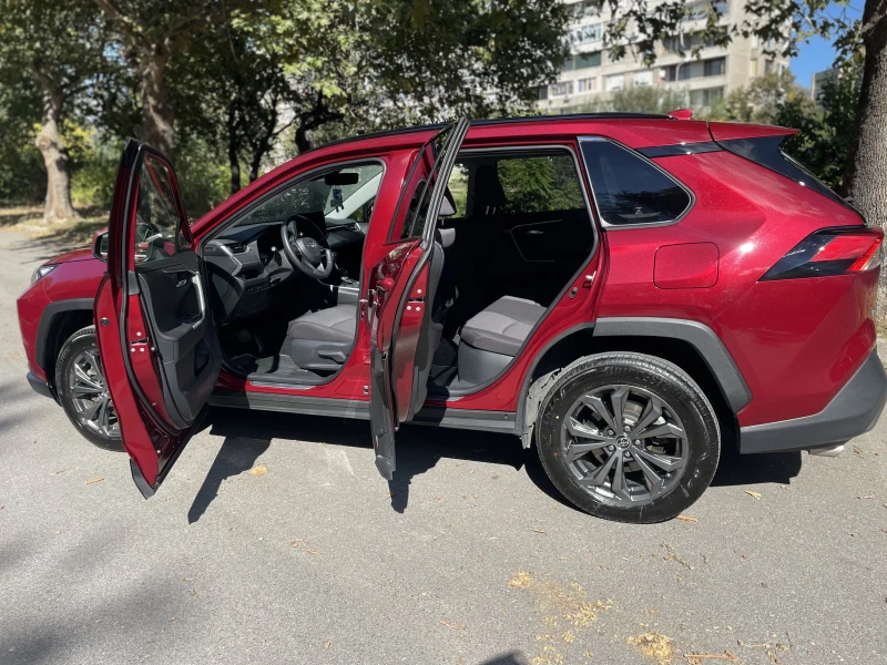 Toyota Rav4 2.5 Hybrid Team D, снимка 10 - Автомобили и джипове - 52192065