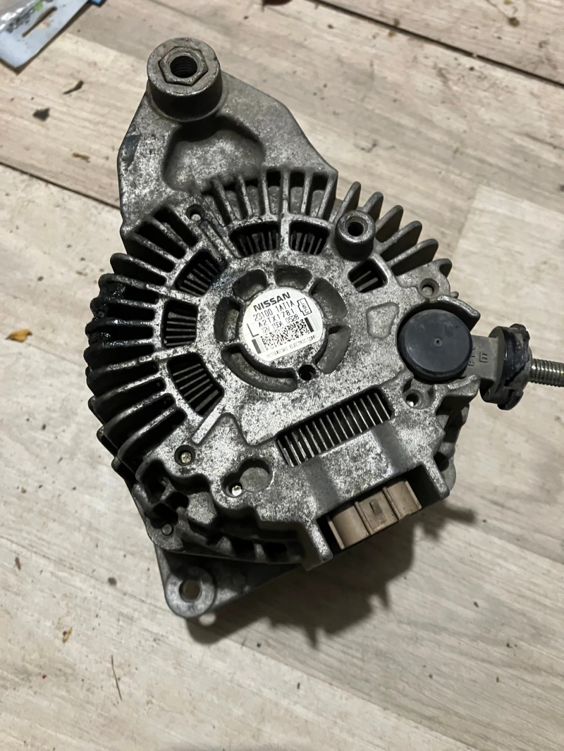 Nissan Navara, снимка 3 - Автомобили и джипове - 52215833