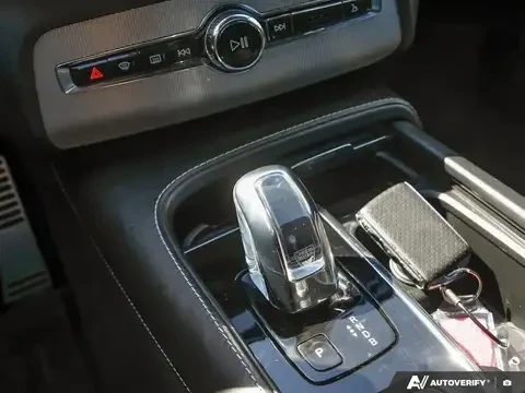 Volvo Xc90 T8 R-DESIGN * * CARFAX * * АВТО КРЕДИТ * * , снимка 9 - Автомобили и джипове - 53068083