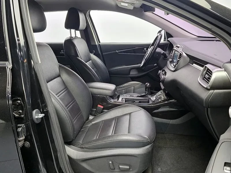 Kia Sorento 2.0 2Wd Noblesse, снимка 10 - Автомобили и джипове - 55690283