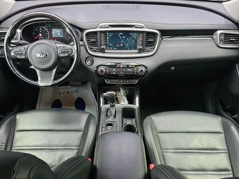 Kia Sorento 2.0 2Wd Noblesse, снимка 7 - Автомобили и джипове - 55690283
