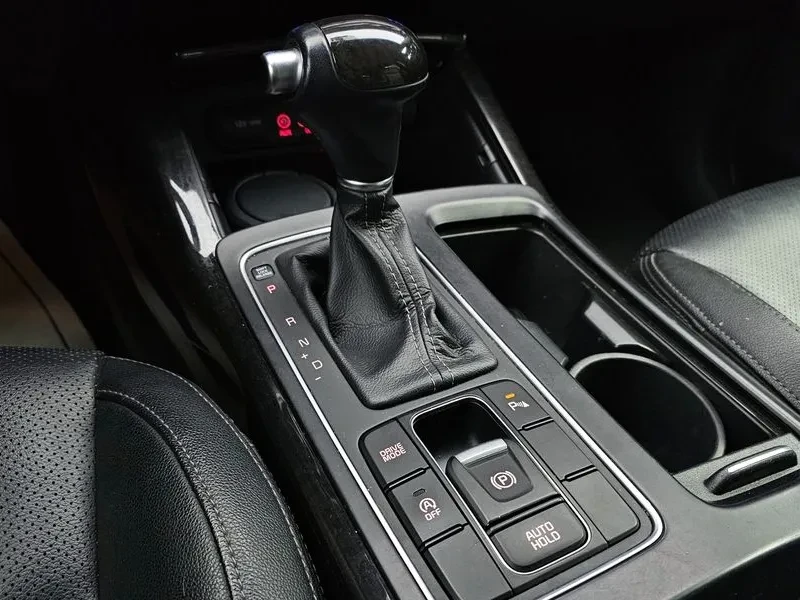 Kia Sorento 2.0 2Wd Noblesse, снимка 9 - Автомобили и джипове - 55690283