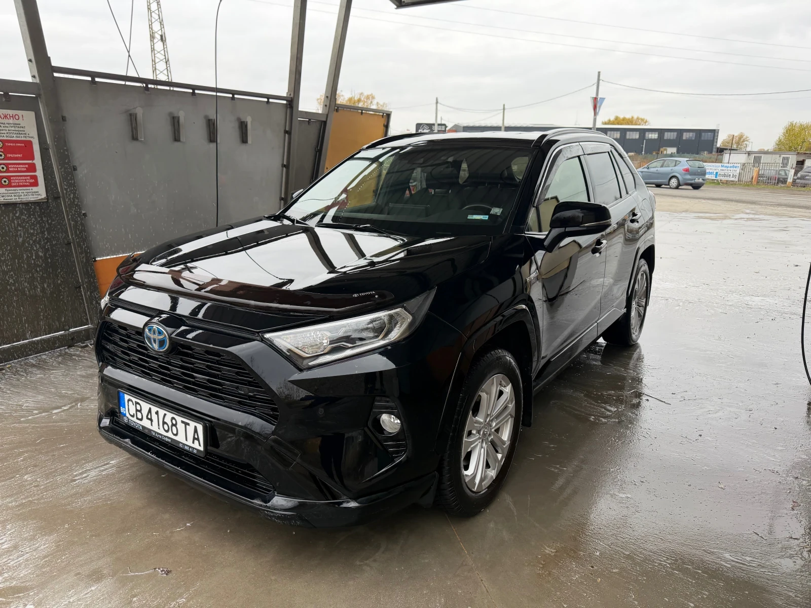 Toyota Rav4 Black Edition - изображение 2
