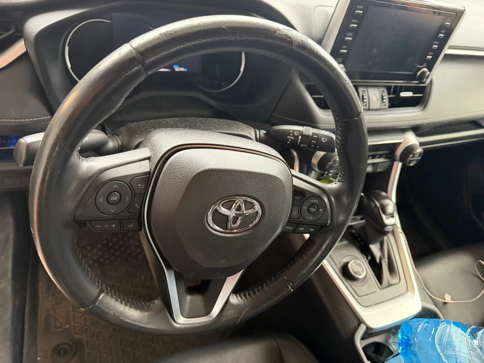 Toyota Rav4 Black Edition - изображение 9