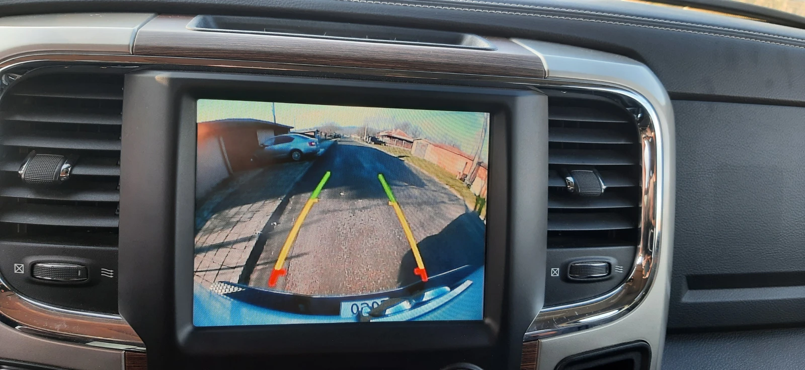 Dodge RAM 1500 LARAMIE CREW CAB - изображение 9