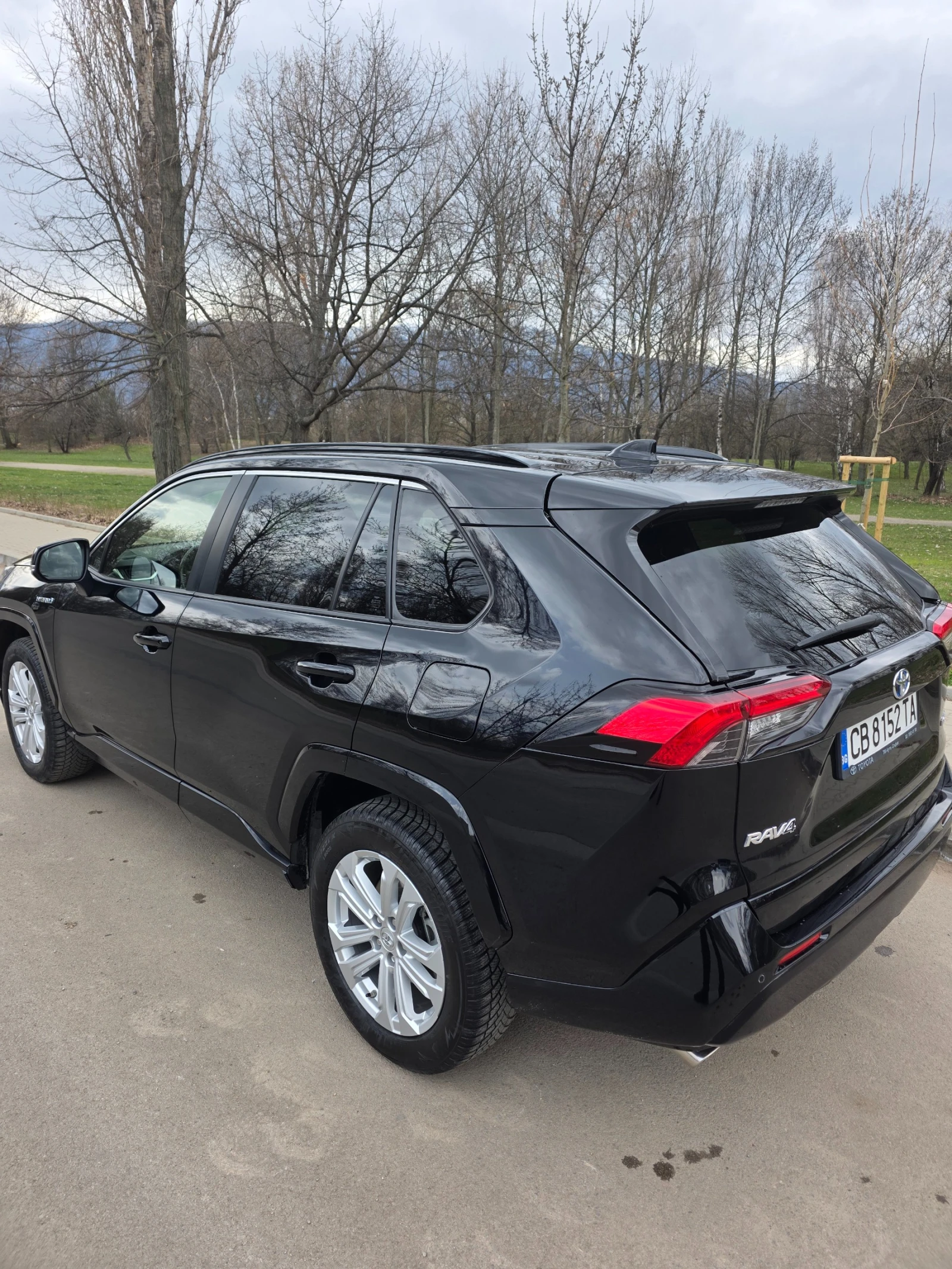 Toyota Rav4 Black Edition, снимка 9 - Автомобили и джипове - 53927876