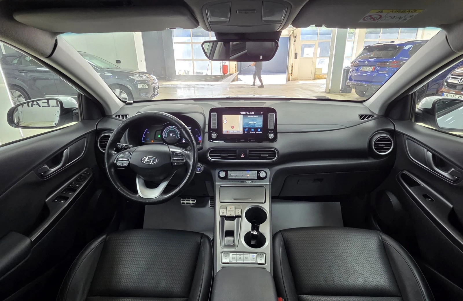 Hyundai Kona 64KWh/Premium/SOH100%, снимка 10 - Автомобили и джипове - 54549131