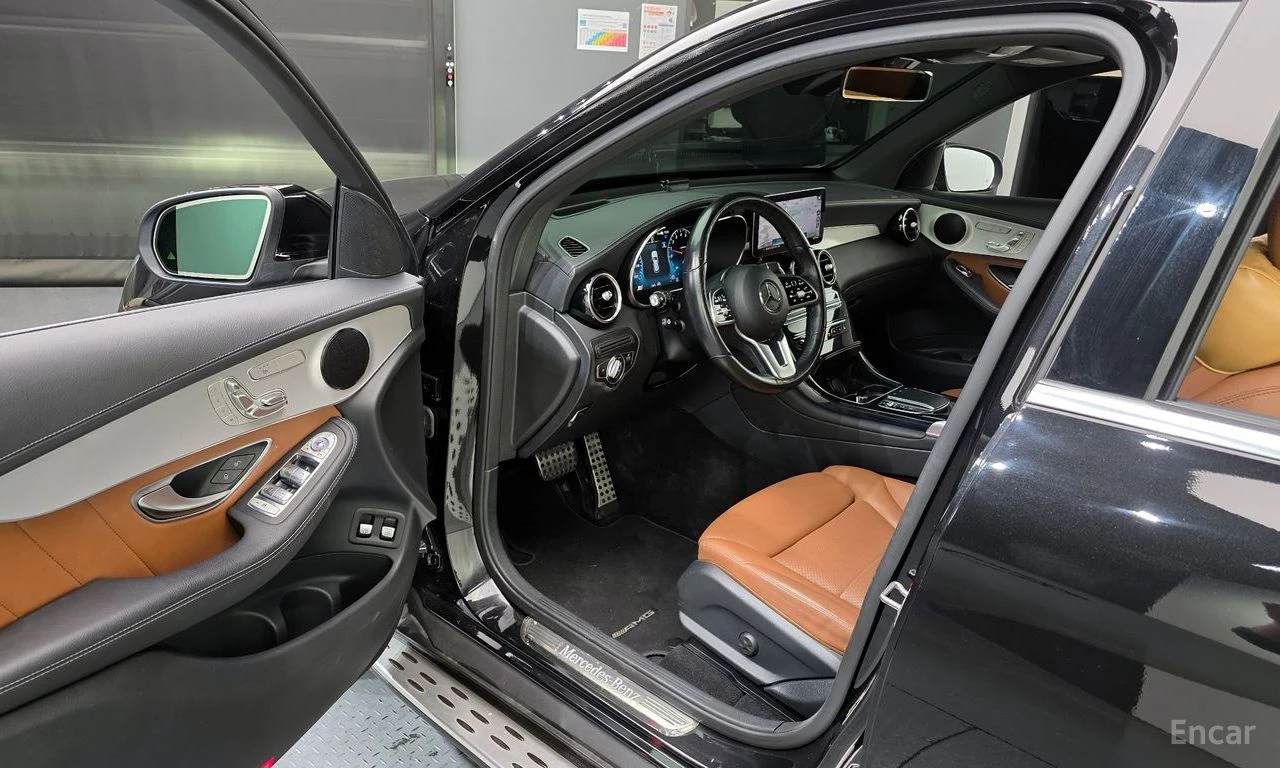 Mercedes-Benz GLC 300 X353 e4MATIC* ПОДГРЕВ* 360 КАМЕРА* , снимка 4 - Автомобили и джипове - 54710309
