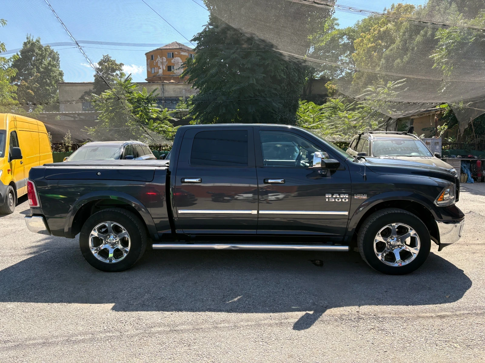 Dodge RAM 1500 5.7 Hemi Latami keyless , снимка 4 - Автомобили и джипове - 55740724
