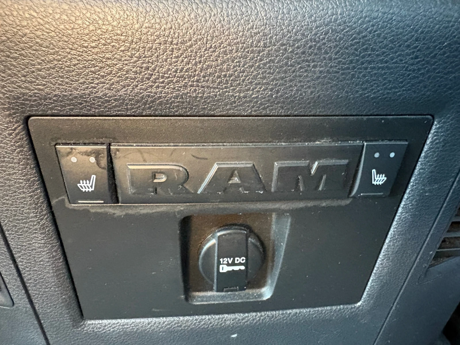 Dodge RAM 1500 5.7 Hemi Latami keyless , снимка 14 - Автомобили и джипове - 55740724