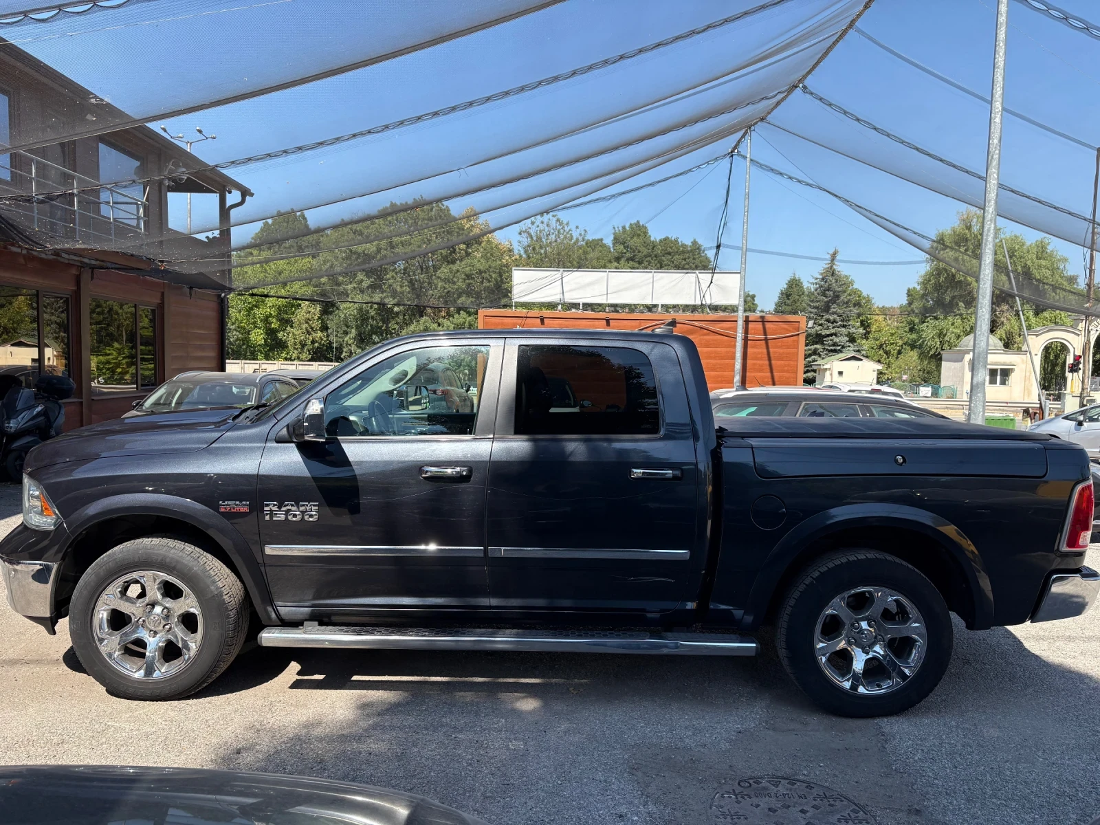 Dodge RAM 1500 5.7 Hemi Latami keyless , снимка 8 - Автомобили и джипове - 55740724