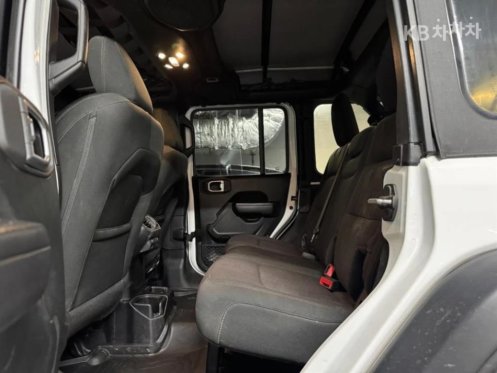 Jeep Wrangler SPORT WILLYS EDITION * КРАЙНА ЦЕНА* , снимка 14 - Автомобили и джипове - 55930086