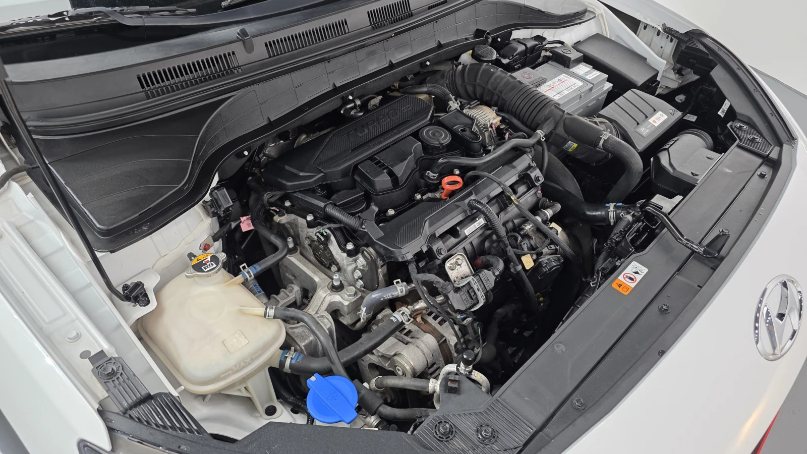 Hyundai Kona Gasoline 1.6 Turbo 2WD Smart autogeorge.com, снимка 9 - Автомобили и джипове - 56104501