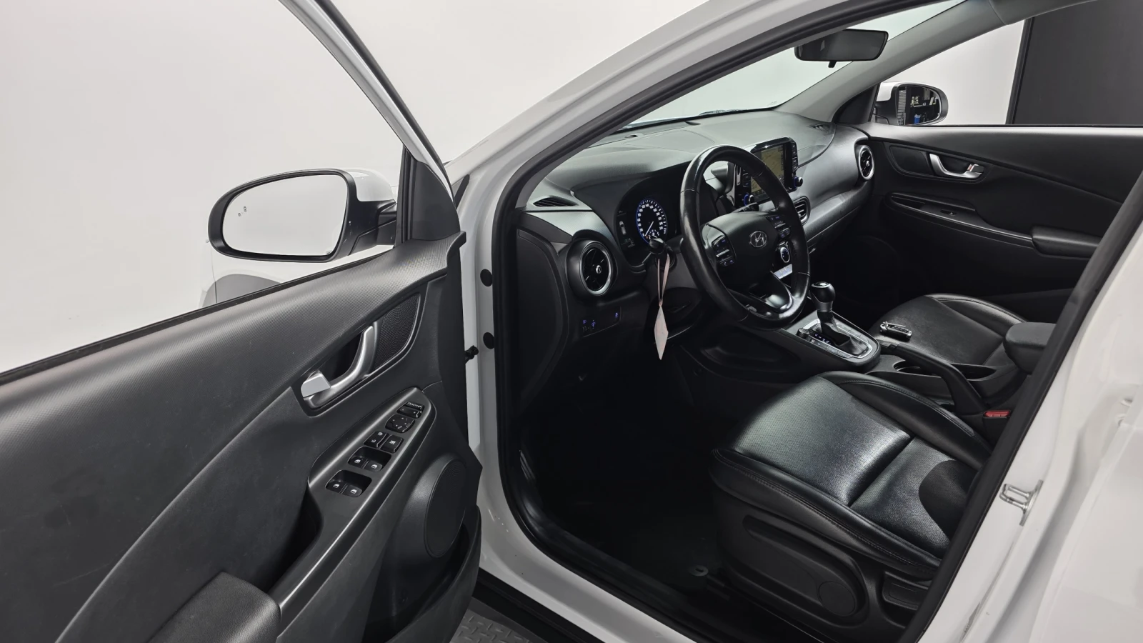 Hyundai Kona Gasoline 1.6 Turbo 2WD Smart autogeorge.com, снимка 15 - Автомобили и джипове - 56104501